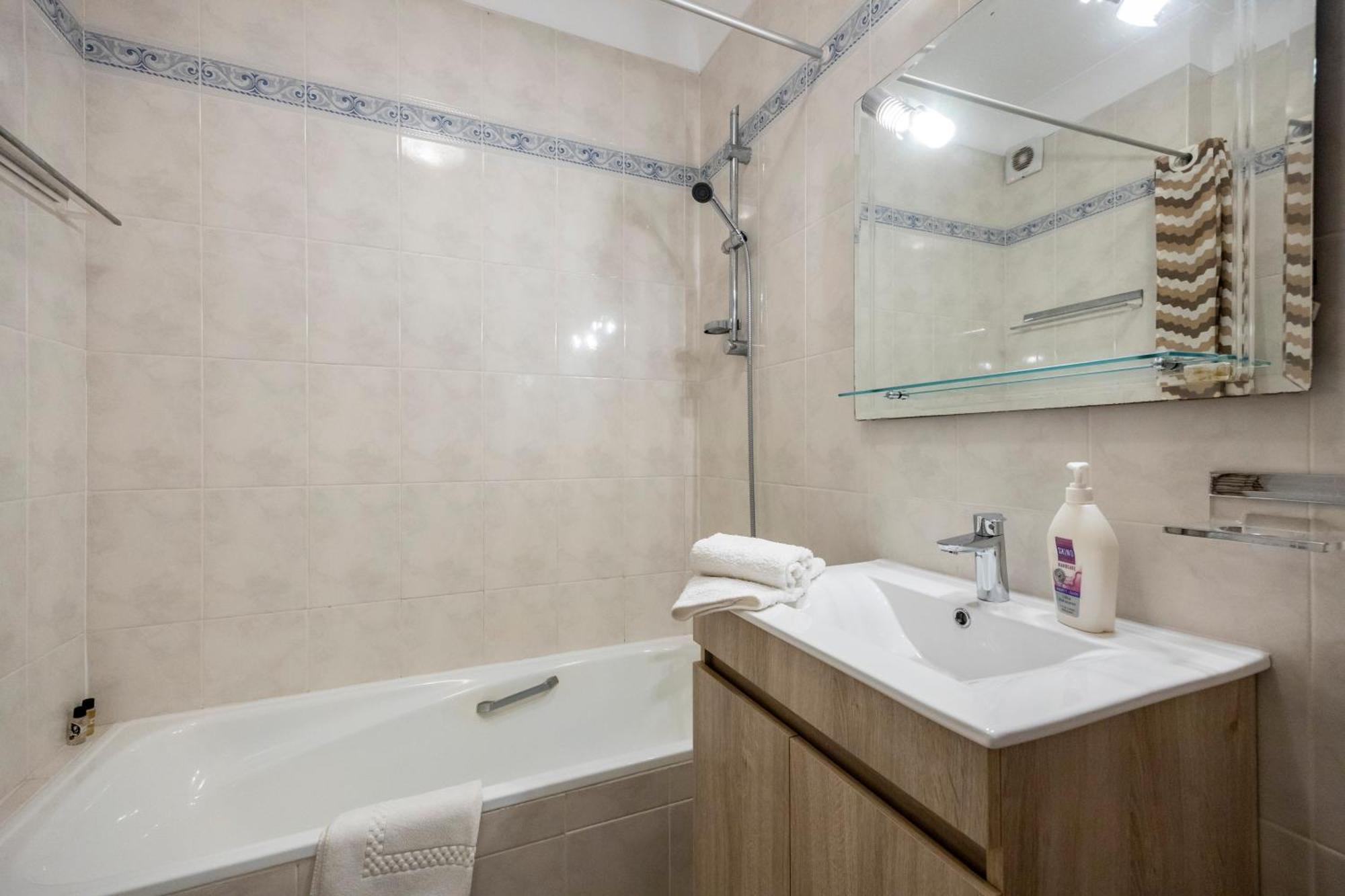 Apartamento Meia Praia Lagos Eksteriør bilde