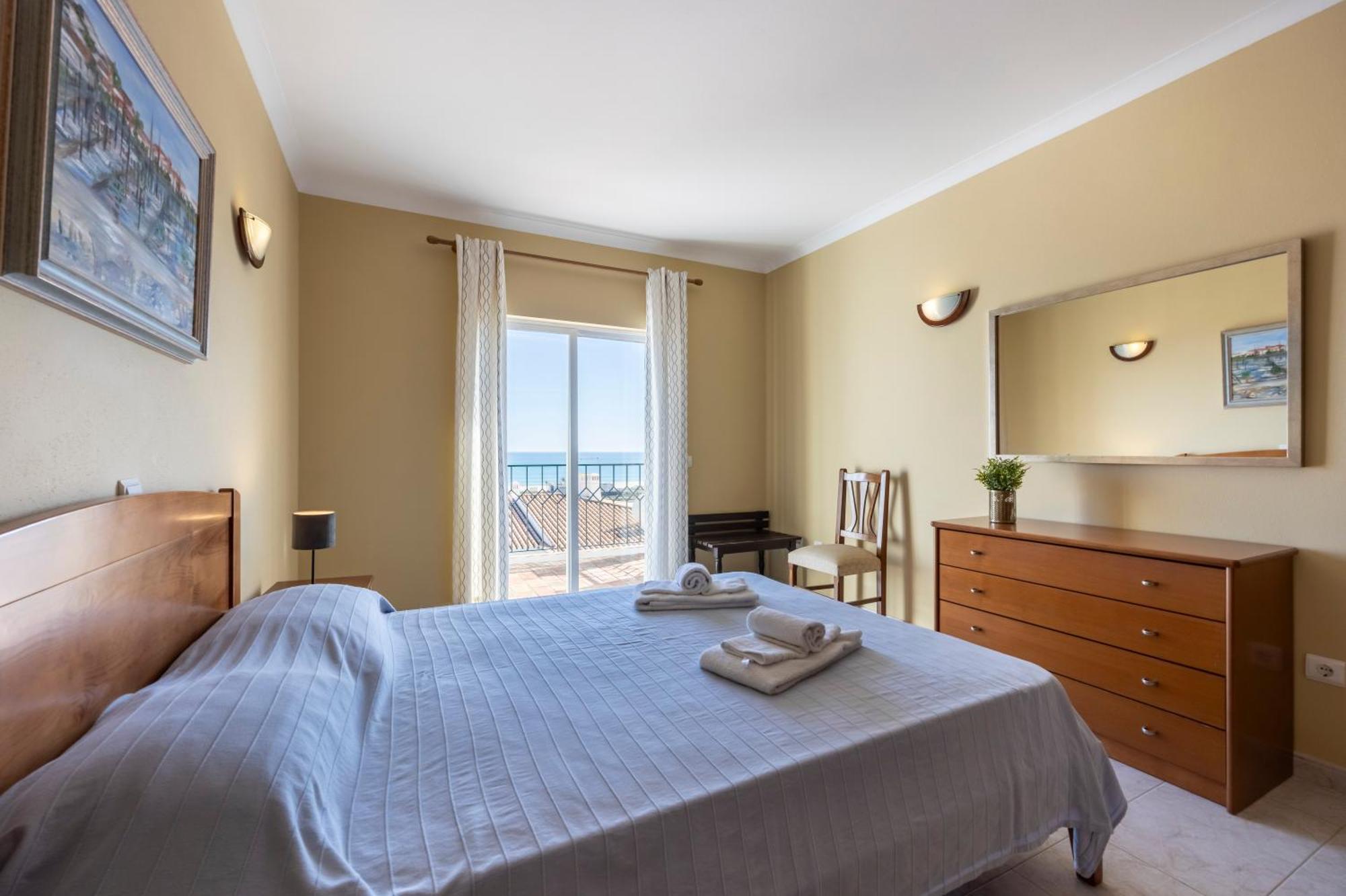 Apartamento Meia Praia Lagos Eksteriør bilde